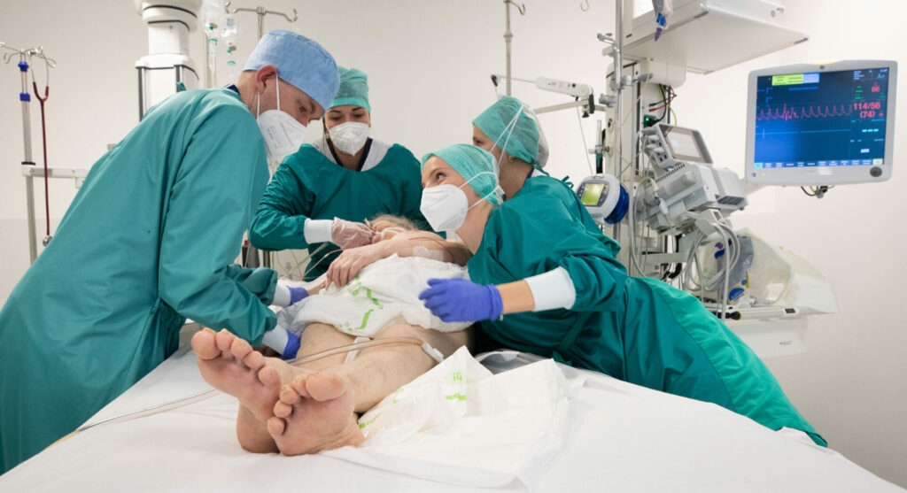 Covid-19 cases drop sharply in Belgium, hospitalisations still rising