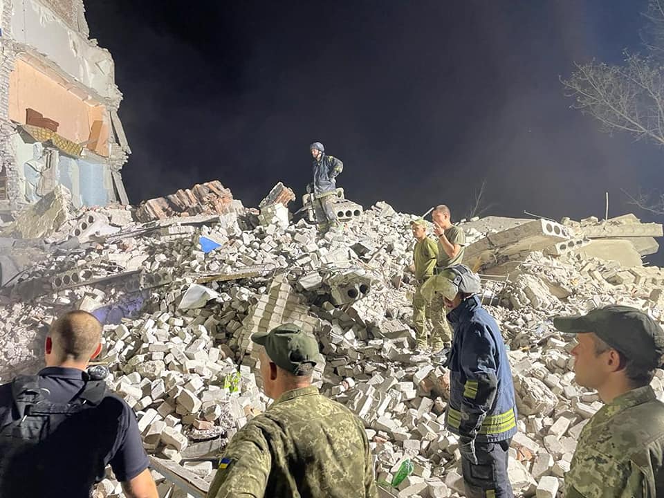 Over 30 trapped under rubble in Donetsk, Ukraine after Russian missile strikes