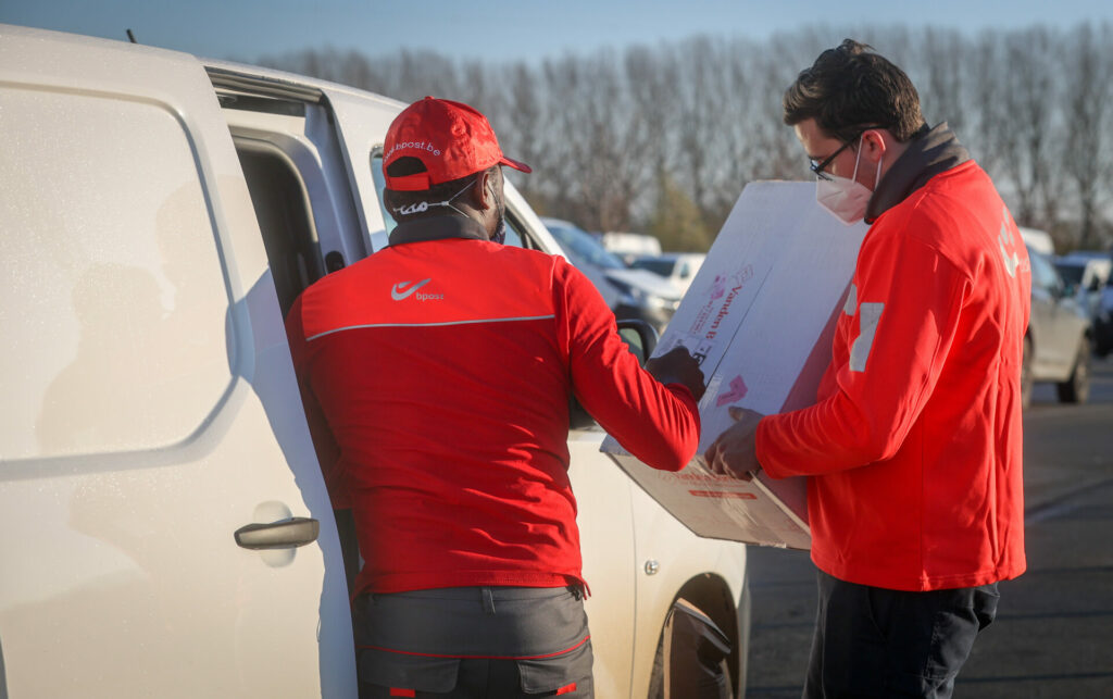 72% of Belgians annoyed by parcel delivery drivers