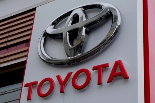 Toyota to invest billions in electric car batteries
