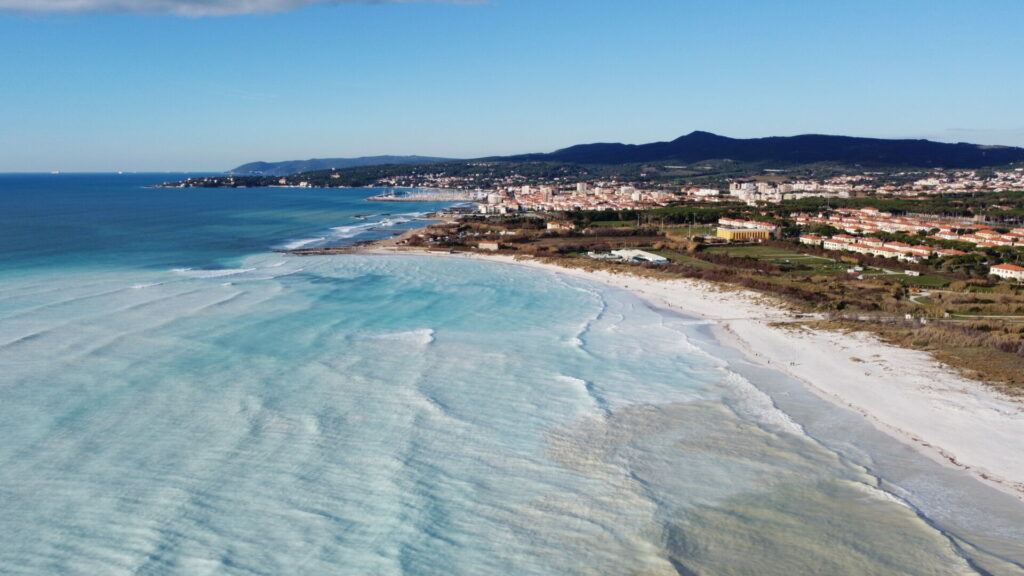 Belgian corporation Solvay accused of polluting idyllic Italian beach