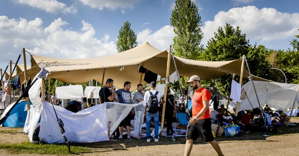 'Inhumane conditions': Doctors Without Borders offer medical assistance in Netherlands