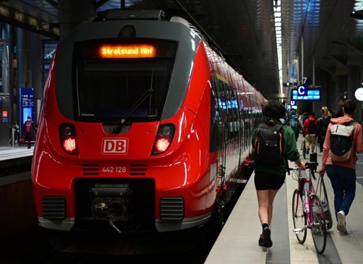 Germany cuts CO2 emissions by 1.8 million tonnes with €9 public transport ticket