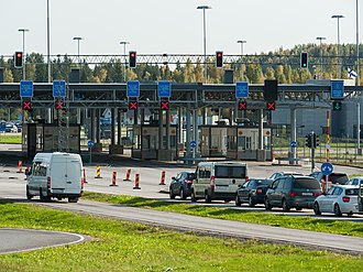 Finland says border traffic with Russia rising