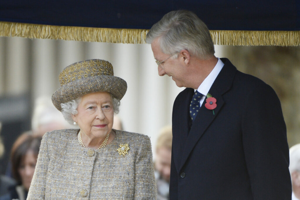 Reactions and tributes from around the world after death of Queen Elizabeth II