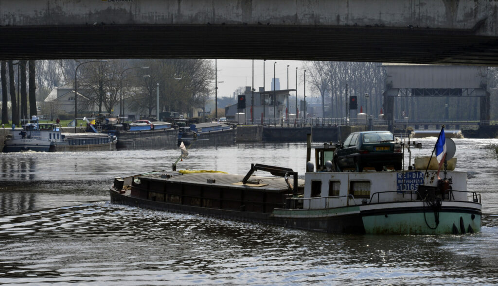 Belgian waterways ship 42.6 million tonnes of goods