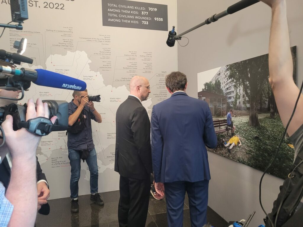 Senior officials open Brussels exhibition on Russian war crimes