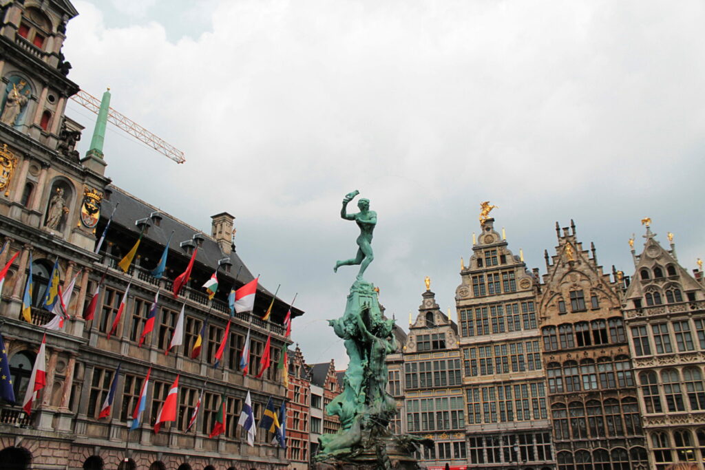 Two million tourists flocked to Antwerp this summer
