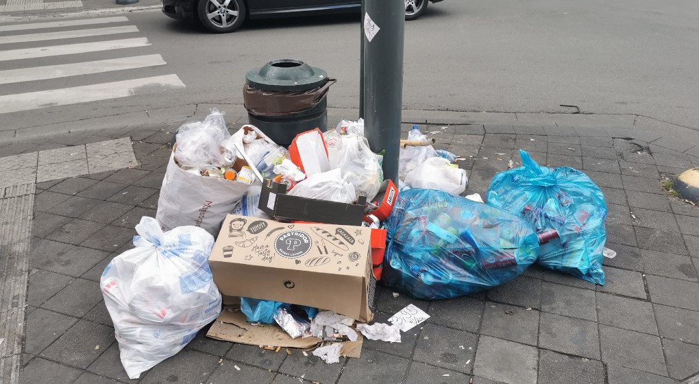 Waste collection suspended in Schaerbeek district after attacks on garbage collectors