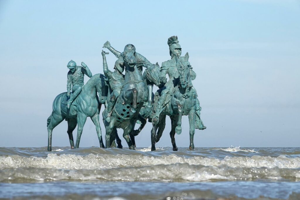 Hidden Belgium: The Four Horsemen
