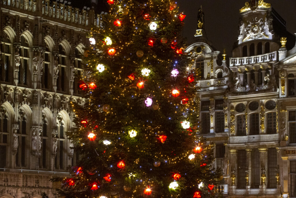 Brussels to halve number of Christmas lights this year