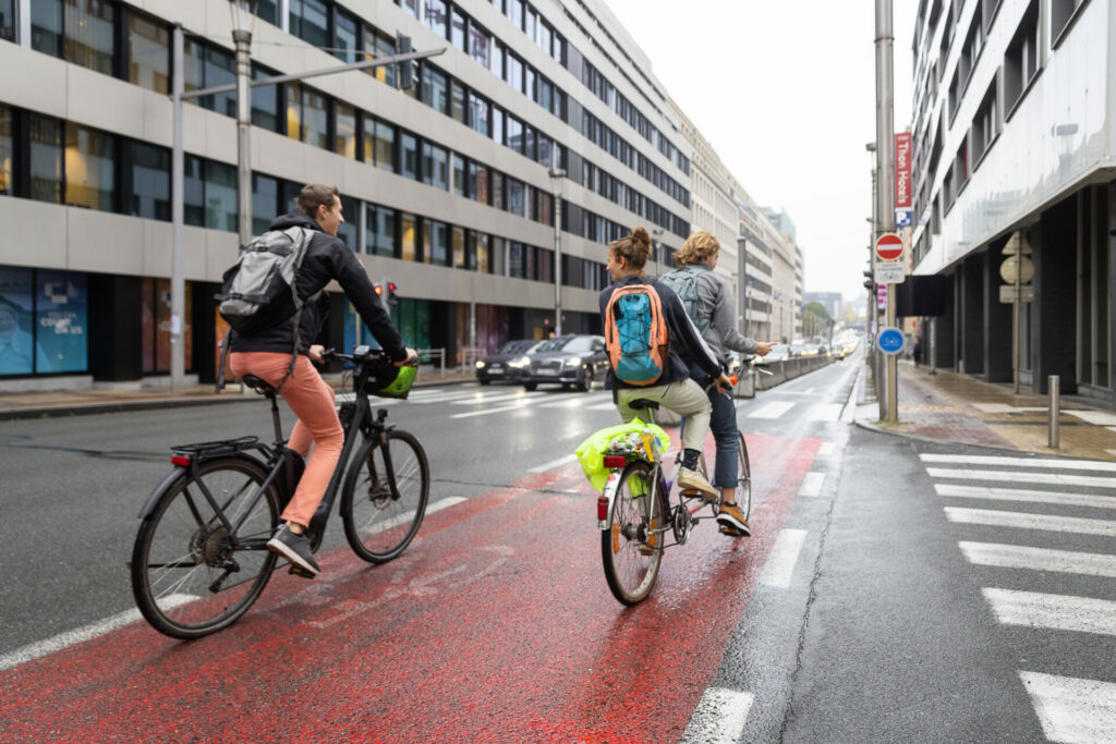 Rue de la Loi: Two-way cycle path proposed to improve bicycle infrastructure