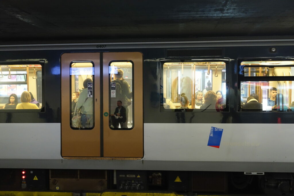 Brussels Metro lines 2 and 6 equipped with new modern carriages
