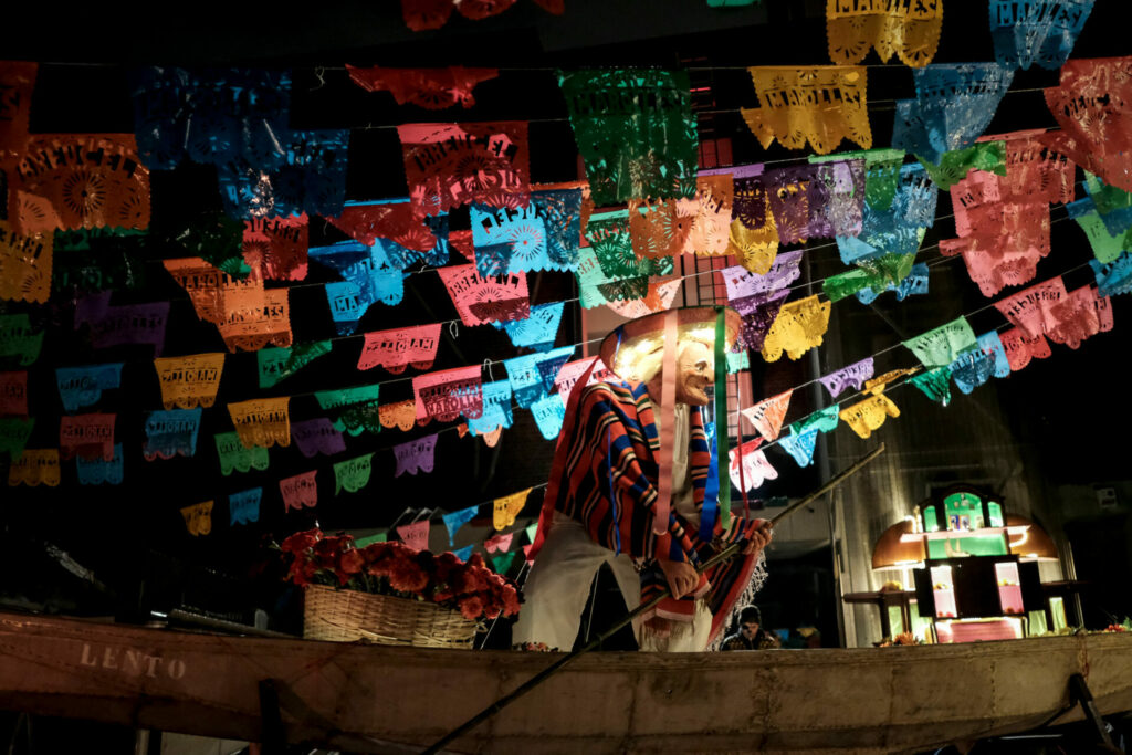 Comedian Guillaume Meurice can perform in Brussels