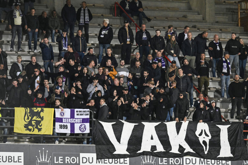 Beerschot football club condemns racist chants against Molenbeek