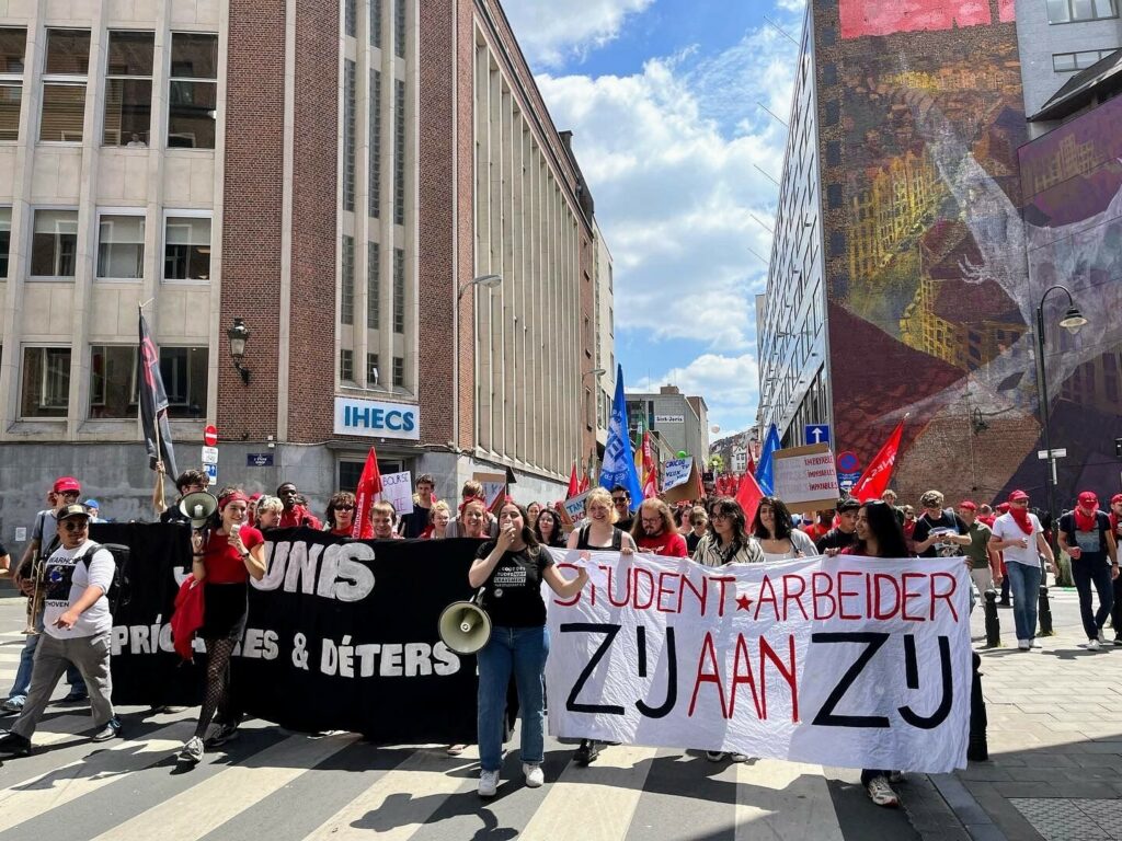 Students demonstrate in Brussels against precariousness