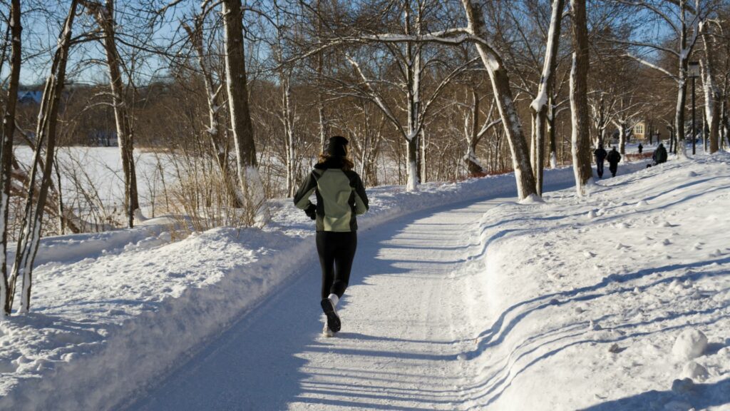 Expert precautions to enjoy outdoor exercise in winter