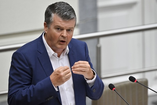 Flanders: Municipal debts down 10%