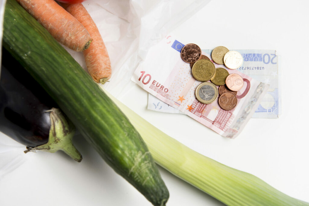 Inflation in Belgium falls for first time since July, but still over 10%