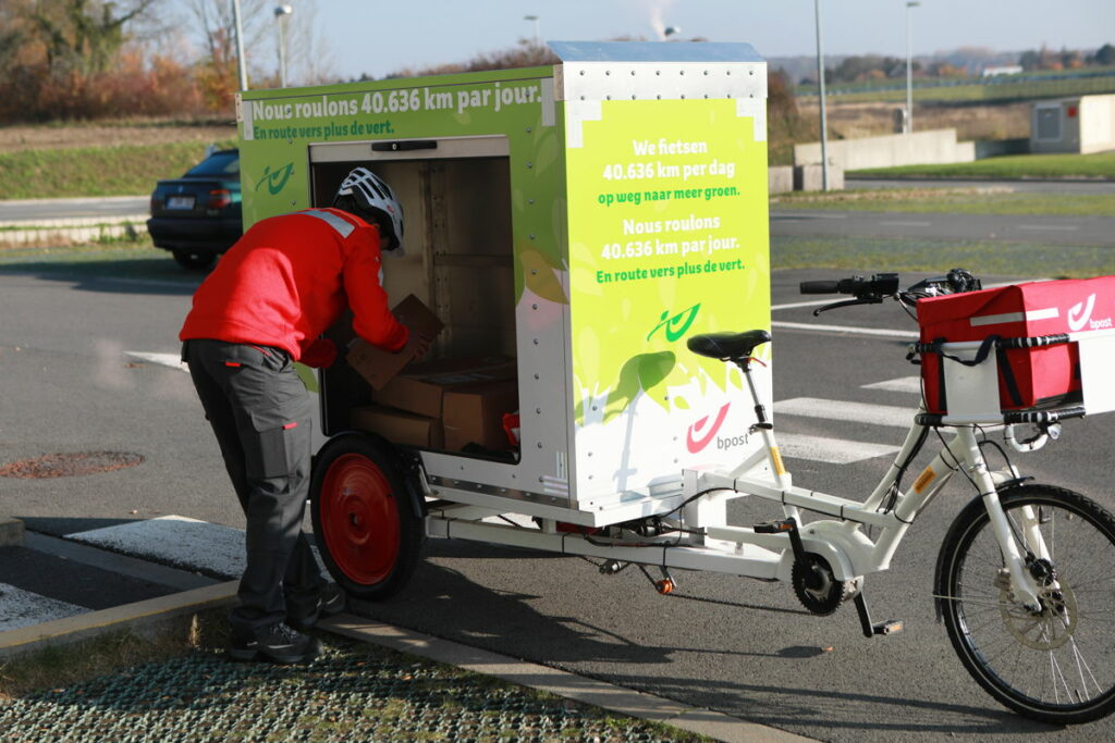 Almost all bpost home deliveries in Brussels centre carbon-neutral