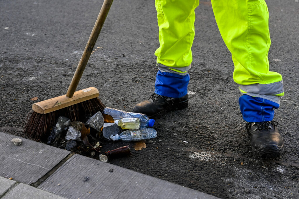 Making Brussels clean: City unveils new harmonised approach to littering