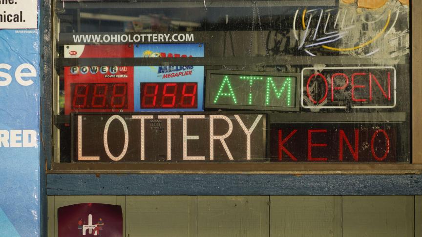 Californian wins record $2 billion lottery