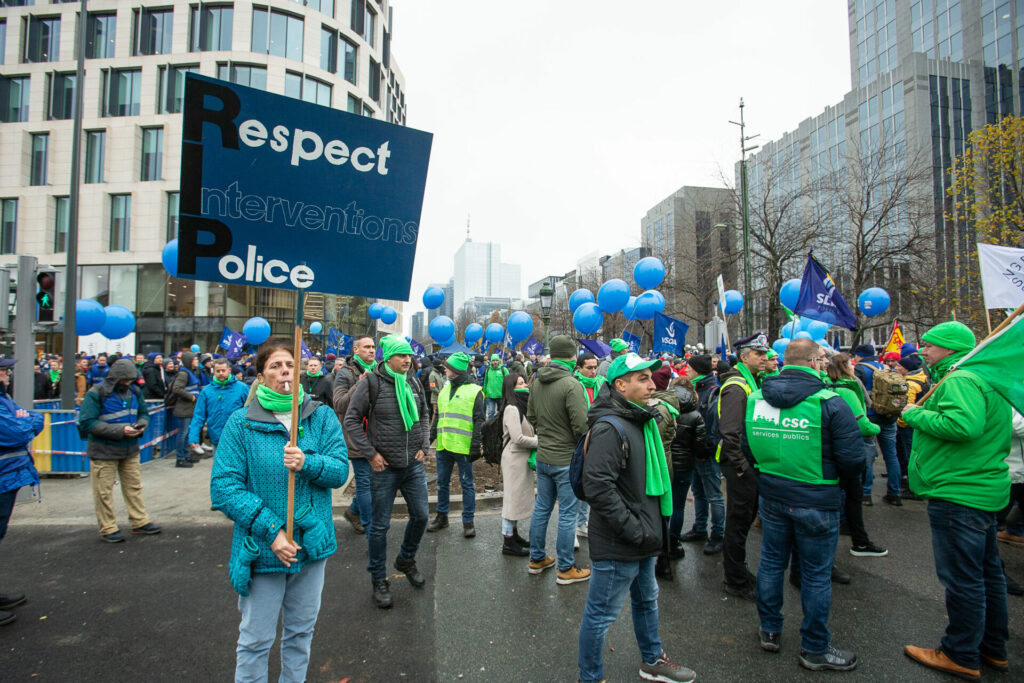 Police unions denounce phasing out end-of-career scheme