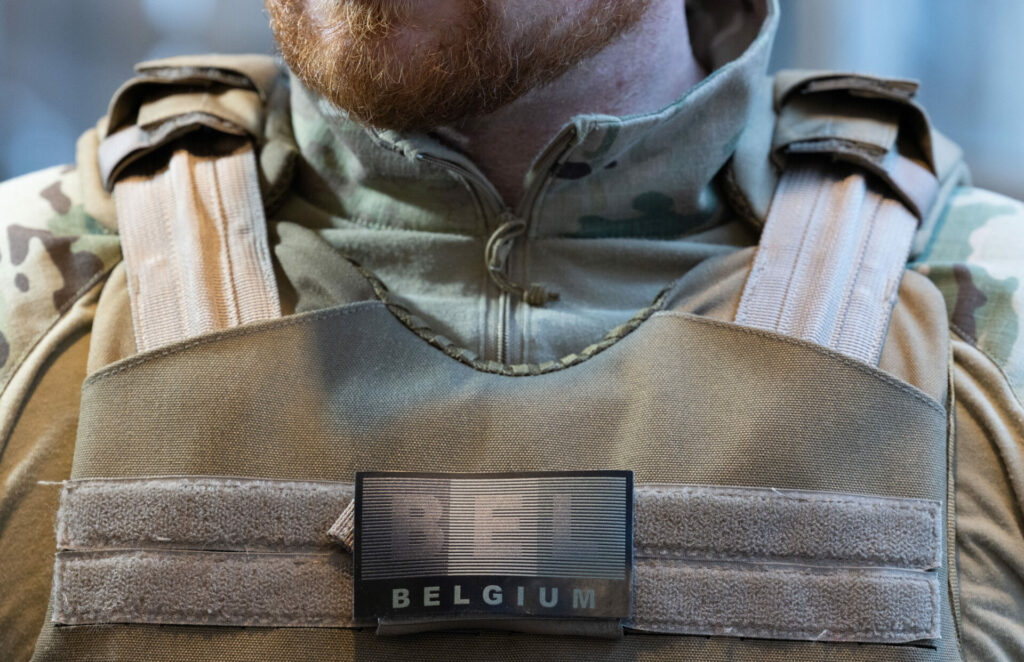 Belgian soldier steals new army uniforms and sells them online