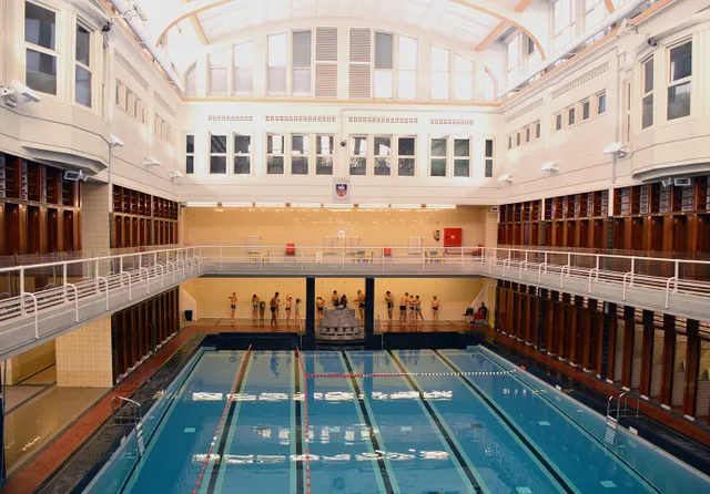 Two Brussels swimming pools temporarily close due to rising energy bills