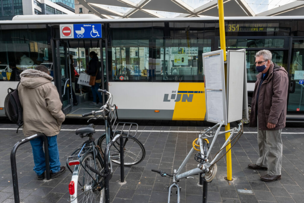 De Lijn to rename buses between Brussels and Flanders as 'R' lines