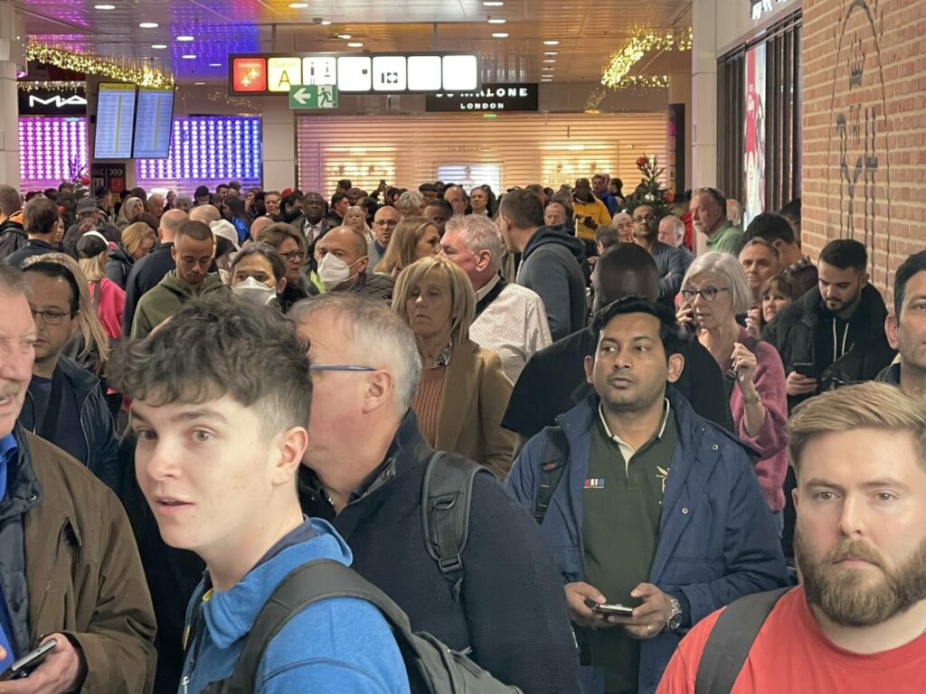 Brussels Airport: Stranded passengers rebel causing large disruption