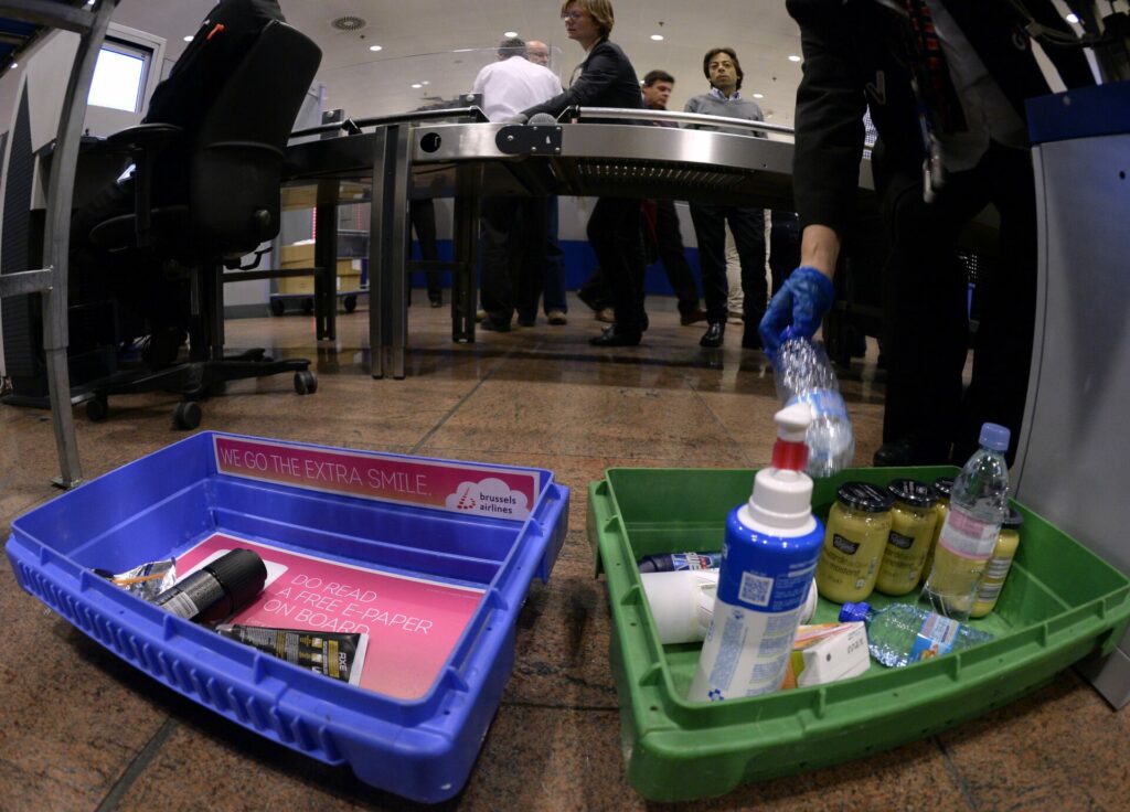 3D airport scanners could lead to end of 100ml liquids rule