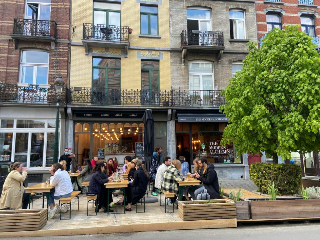 Brussels' temporary terraces in parking spots will stay until 2024