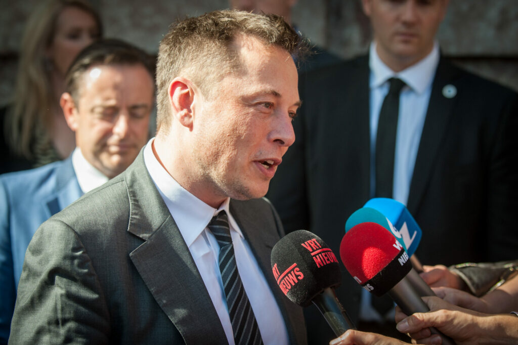 Outcry after Elon Musk suspends journalists' Twitter accounts