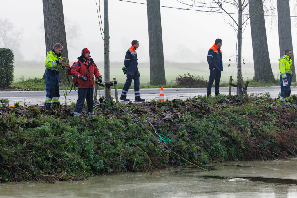 Magnet fishers claim to find Brabant Killers weapon in Damme Canal