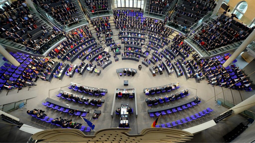 Germany LGBTQ Victims Persecuted By Nazism Honoured At Holocaust   31f21f09 Plenum Vogel 1024x577 