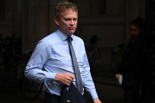 Multiple strikes prompt UK government to fast-track work on minimum service law