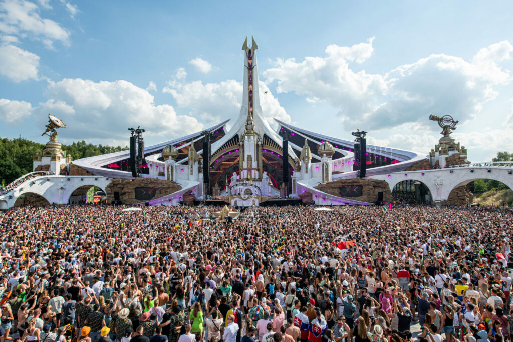 Tomorrowland Crowned World s Best Music Festival