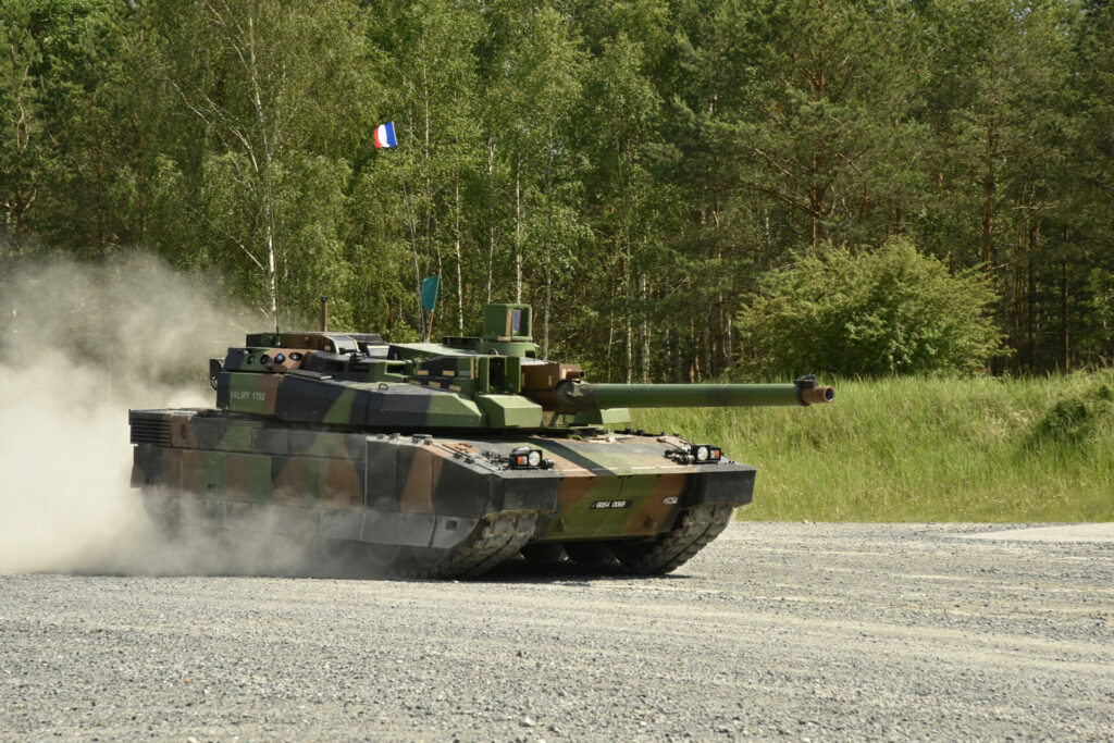 France hesitates to send Leclerc tanks to Ukraine