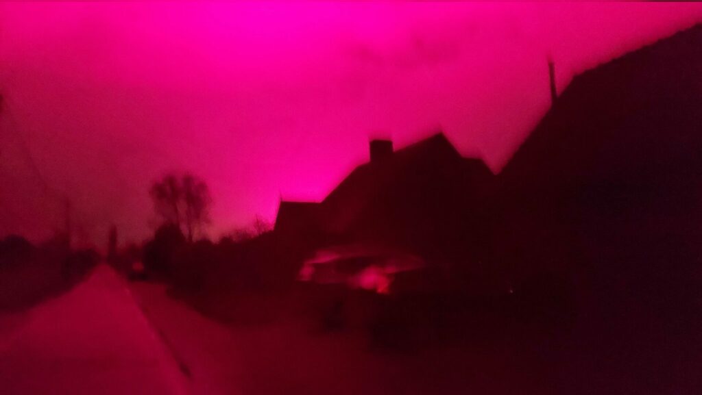 Why the sky turned bright pink in East Flanders last night