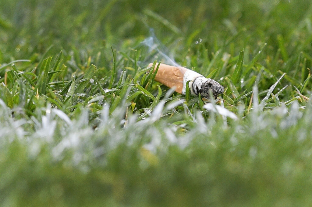 Environment minister wants tobacco companies to pay for cigarette butt clean-up