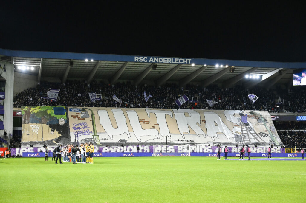 Anderlecht's supporters pictured before the start of a soccer