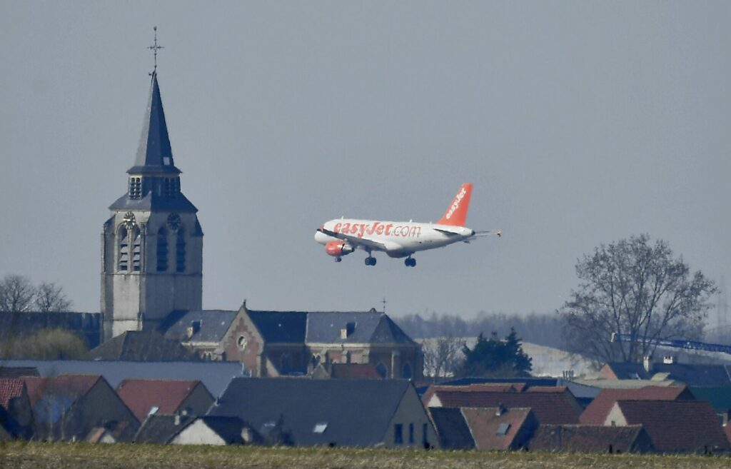Easyjet raises its profit forecast for 2022/2023