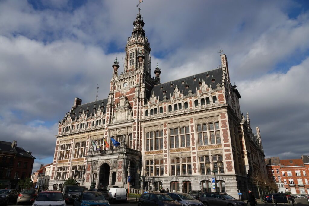 Schaerbeek's #MeToo: Arrested councillor banned from town hall meetings