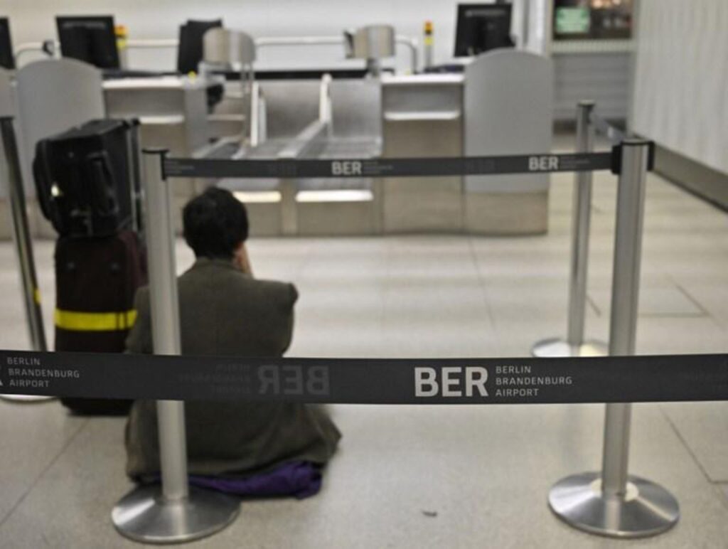 Strike begins at German airports, most of which will be deserted on Friday