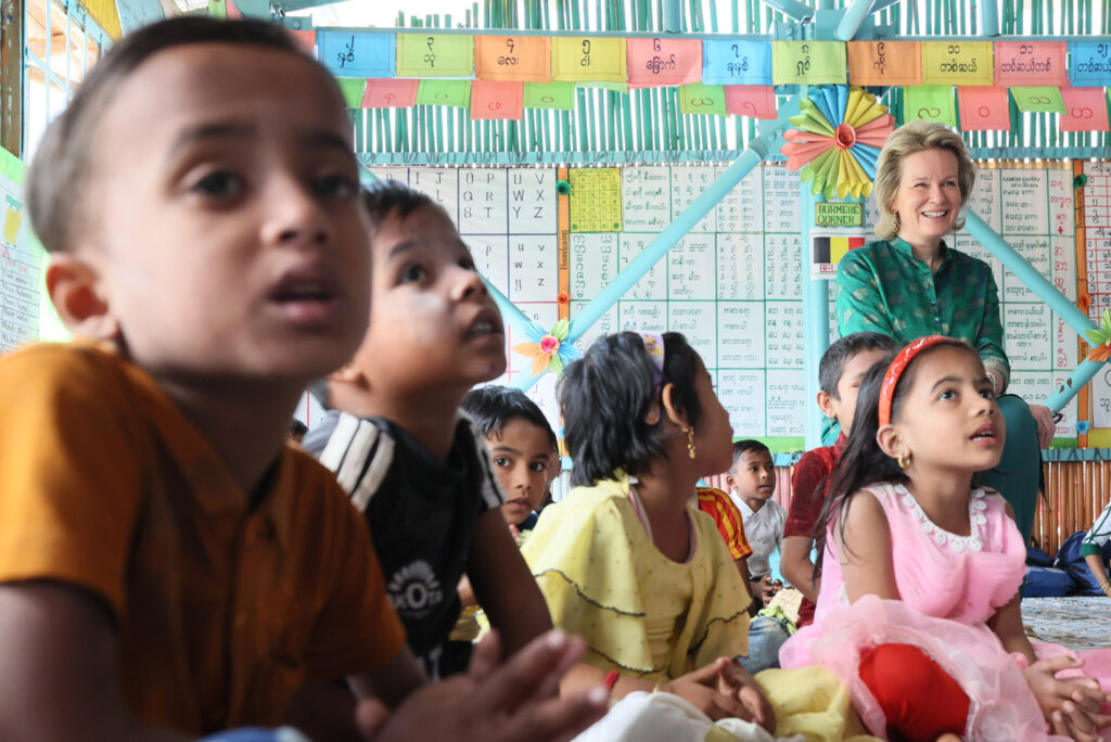 Queen Mathilde visits the world's largest refugee camp in Bangladesh