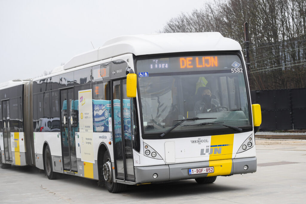 Wheelchair users take De Lijn to court over discrimination claims