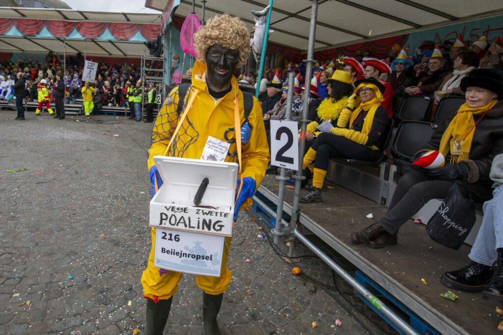 Despite previous racism controversies, Aalst Carnival participants don blackface