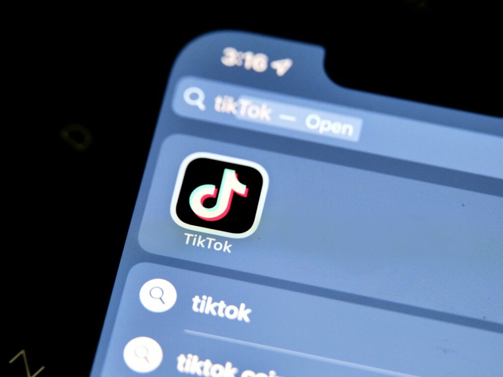 Rage applying': The latest TikTok career trend pushing for a
