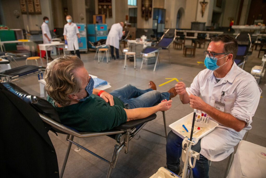 Belgium advises against blood donations for over-65s